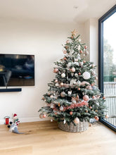 Load image into Gallery viewer, Christmas Tree